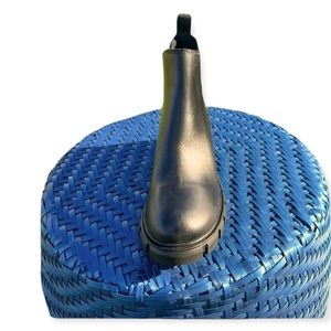 Steve Madden Chelsea Booties